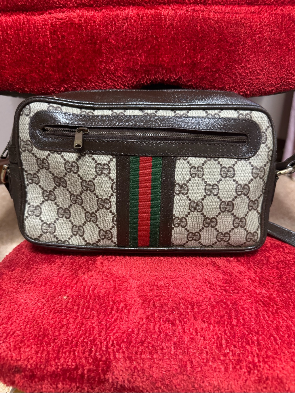 Gucci Beige Gg Supreme Messenger Bag With Red And Green Web